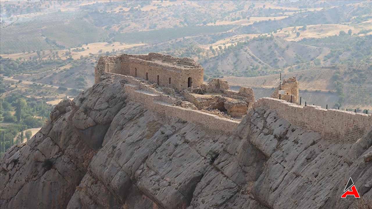 Adıyaman Kahta Kalesi